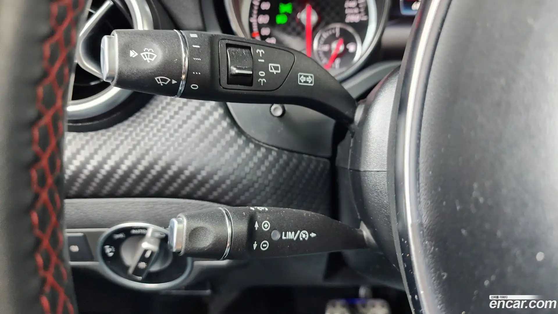 A-Class Mercedes-Benz 2018.1-OPTION-040