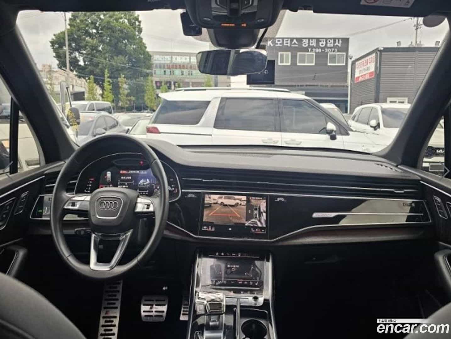 Q7 Audi 2021.11-OUTER-003