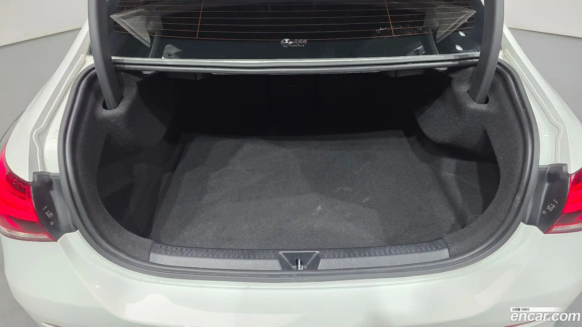 A-Class Mercedes-Benz 2022.11-OPTION-021