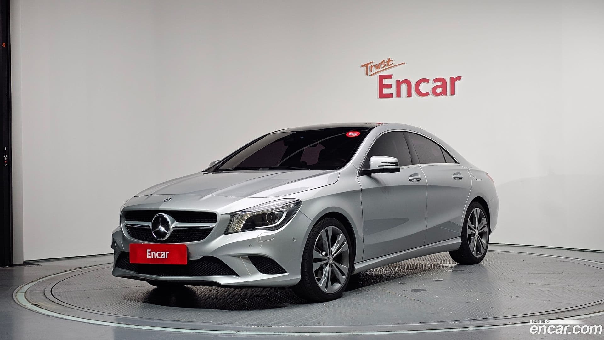 Main__Slider__Photo:CLA-Class Mercedes-Benz 2016.5-0