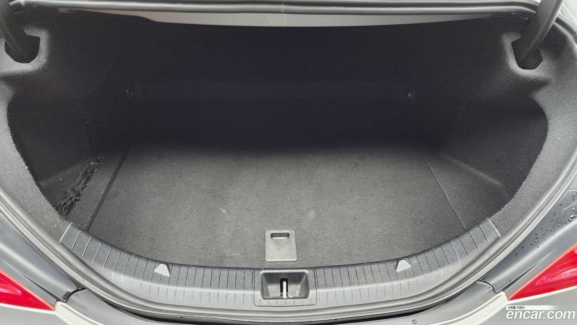 CLA-Class Mercedes-Benz 2016.5-OPTION-024
