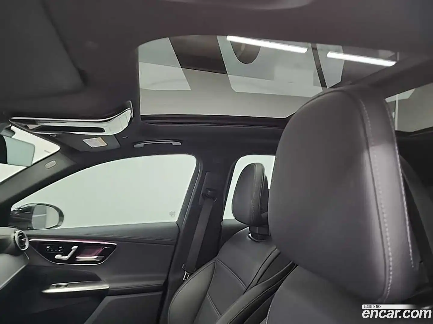 GLC-Class Mercedes-Benz 2024.4-OPTION-019