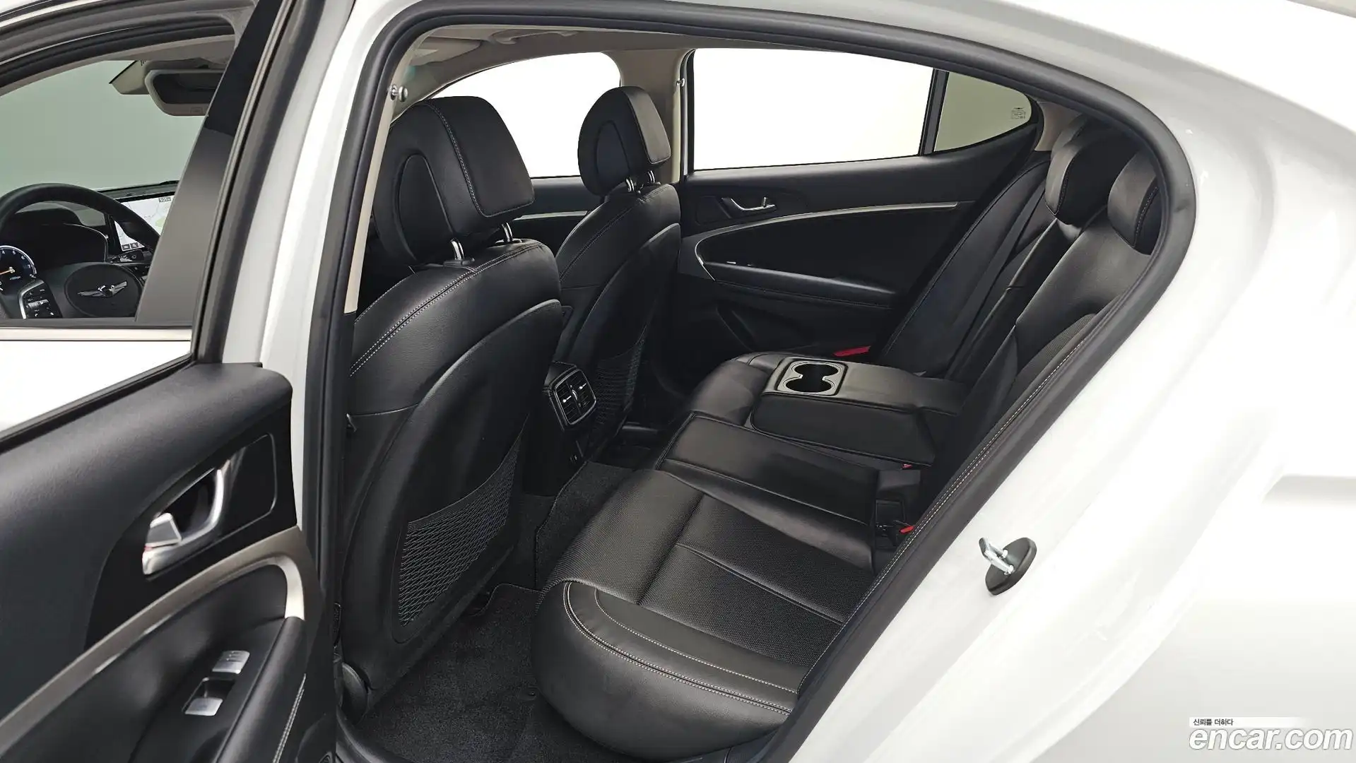 G70 Genesis 2020.11-INNER-036