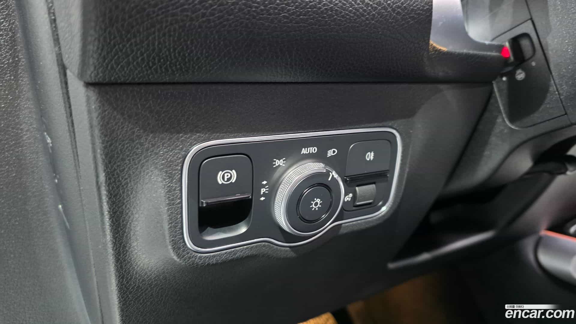 GLB-Class Mercedes-Benz 2022.3-OPTION-016