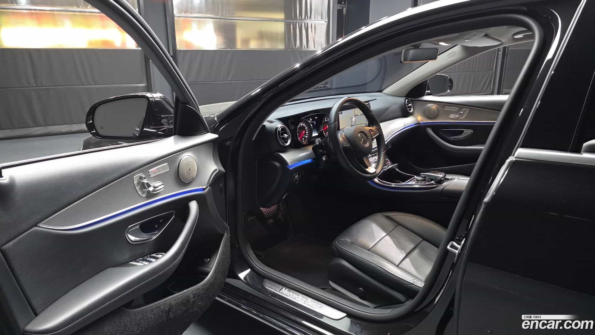 E-Class Mercedes-Benz 2018.2-INNER-010