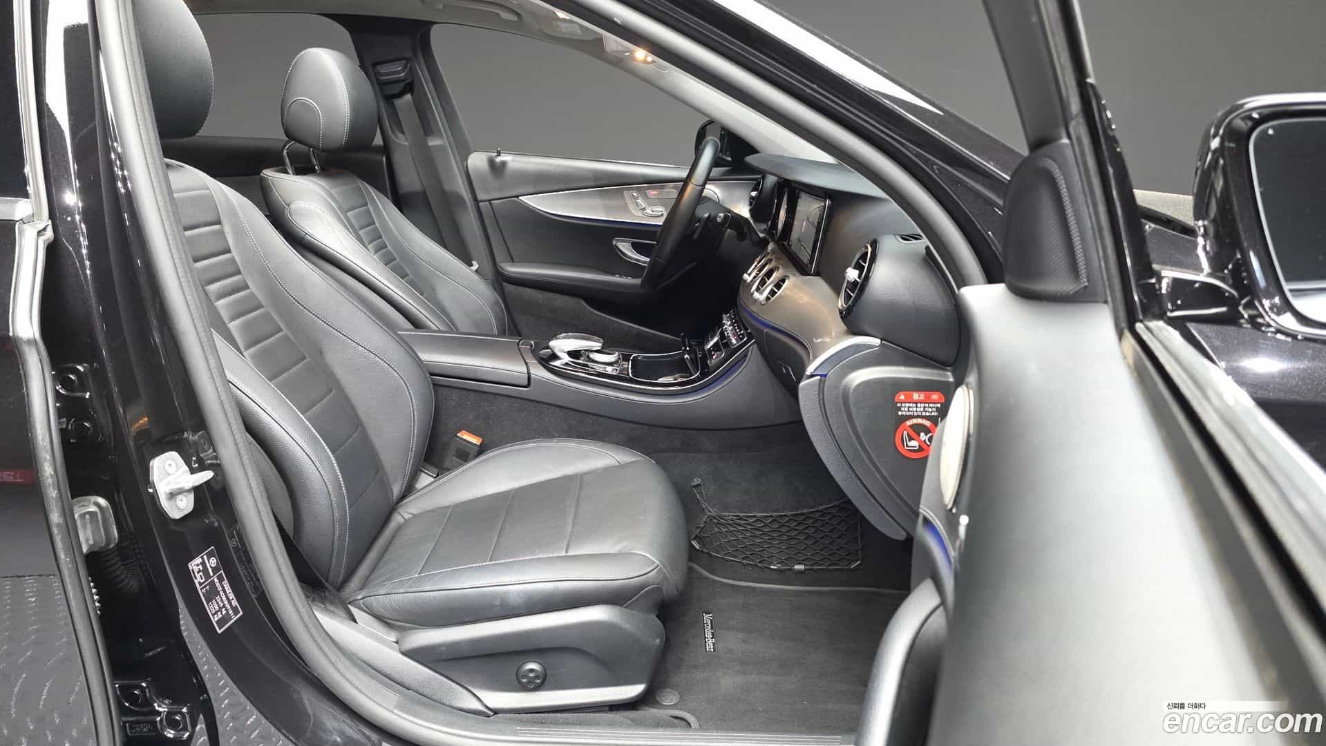 E-Class Mercedes-Benz 2018.2-OPTION-015