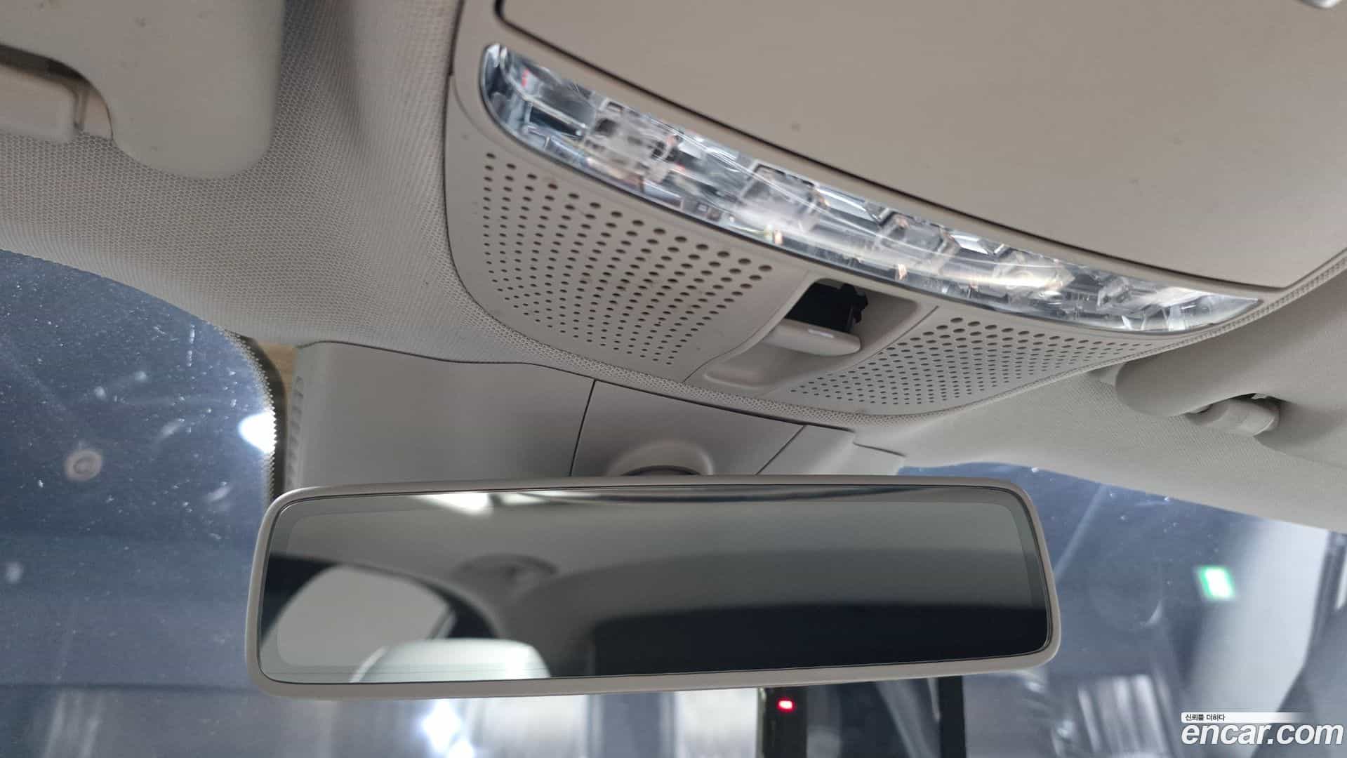 E-Class Mercedes-Benz 2018.2-OPTION-022