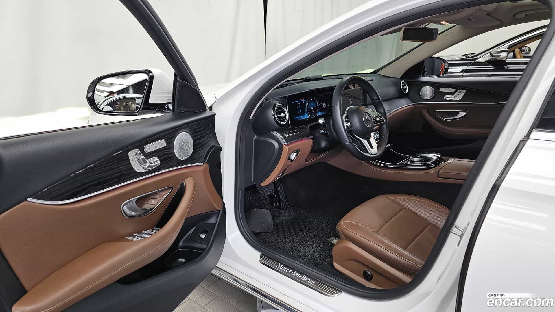 E-Class Mercedes-Benz 2019.3-INNER-010