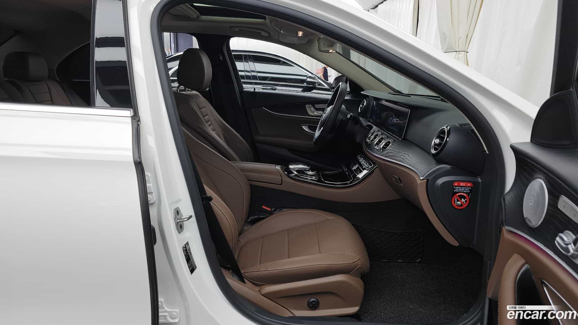 E-Class Mercedes-Benz 2019.3-OPTION-015