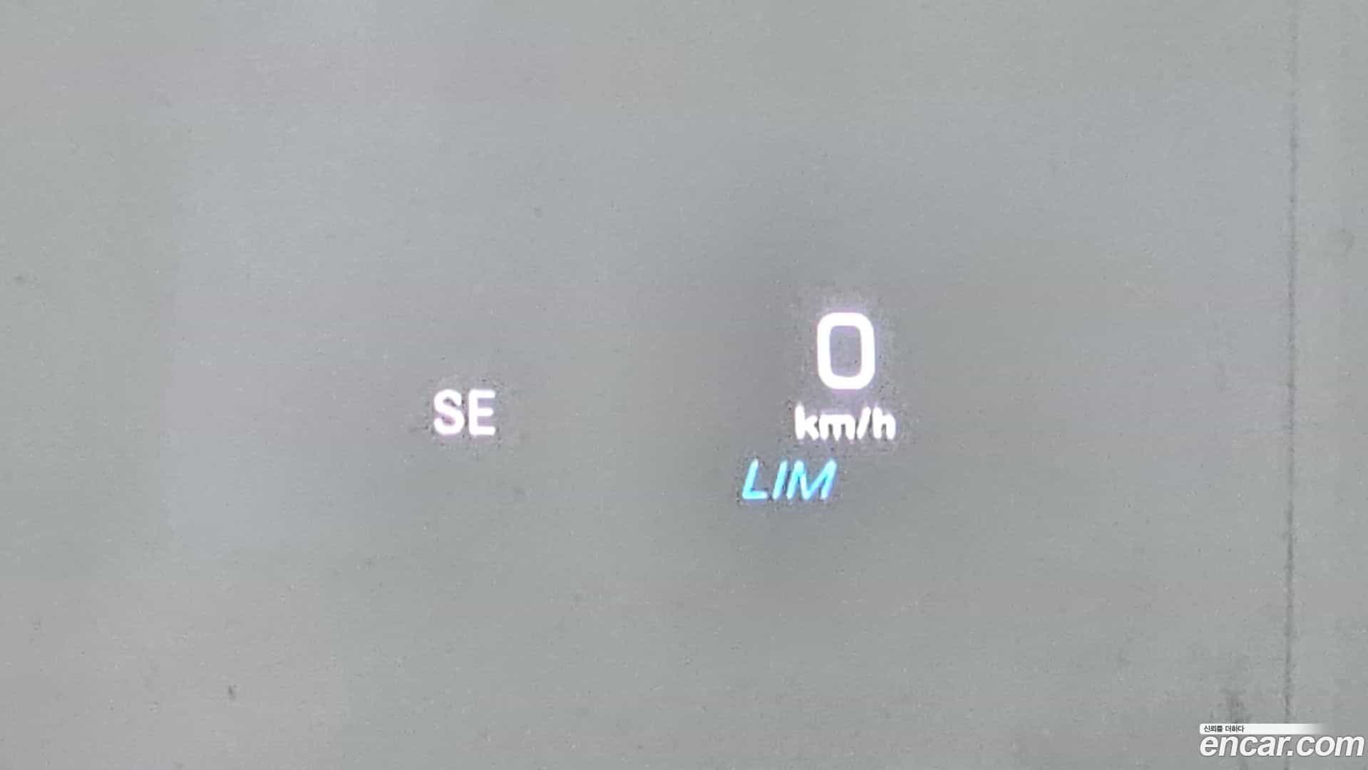 E-Class Mercedes-Benz 2019.3-OPTION-021