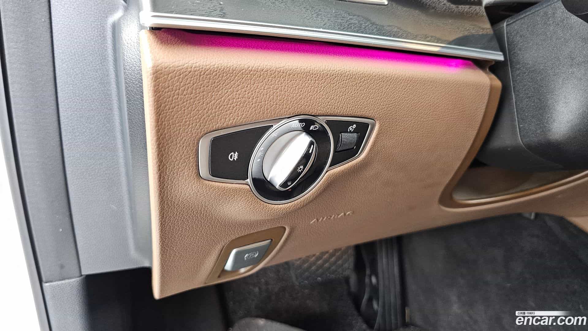 E-Class Mercedes-Benz 2019.3-OPTION-042