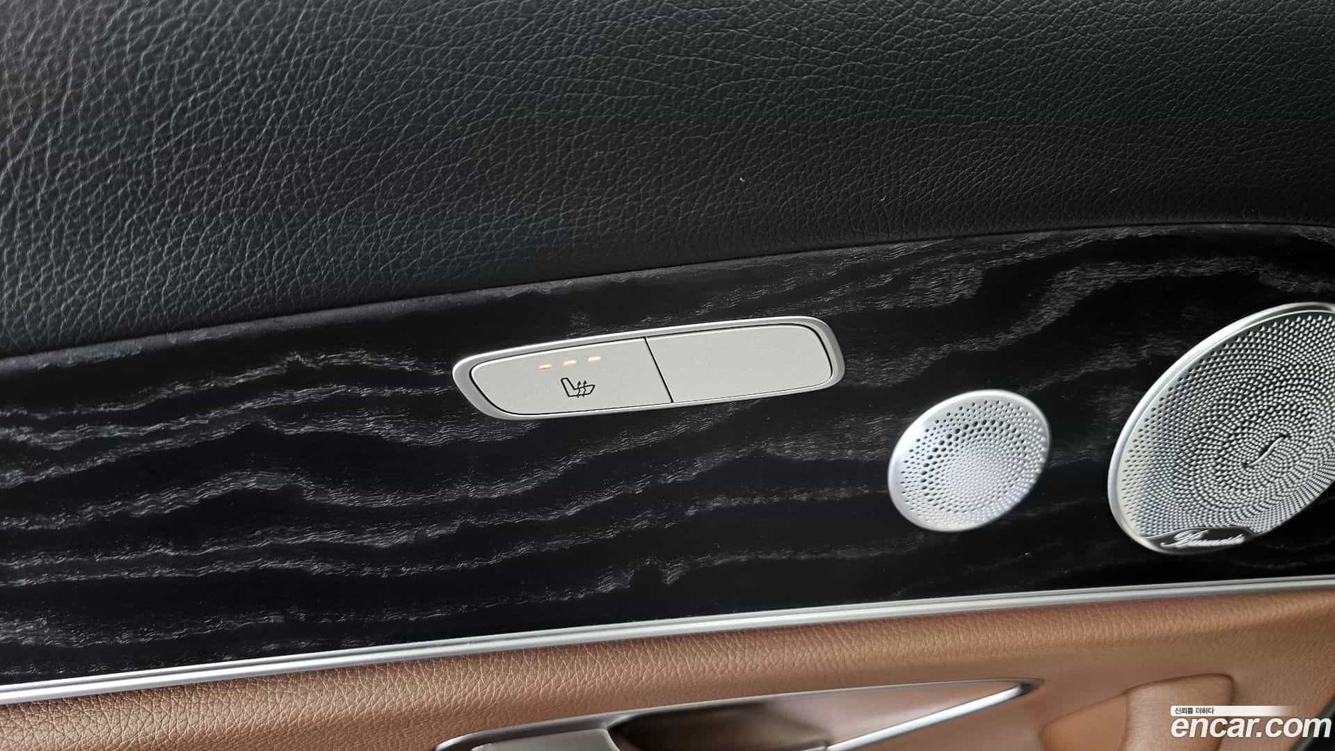 E-Class Mercedes-Benz 2019.3-OPTION-044