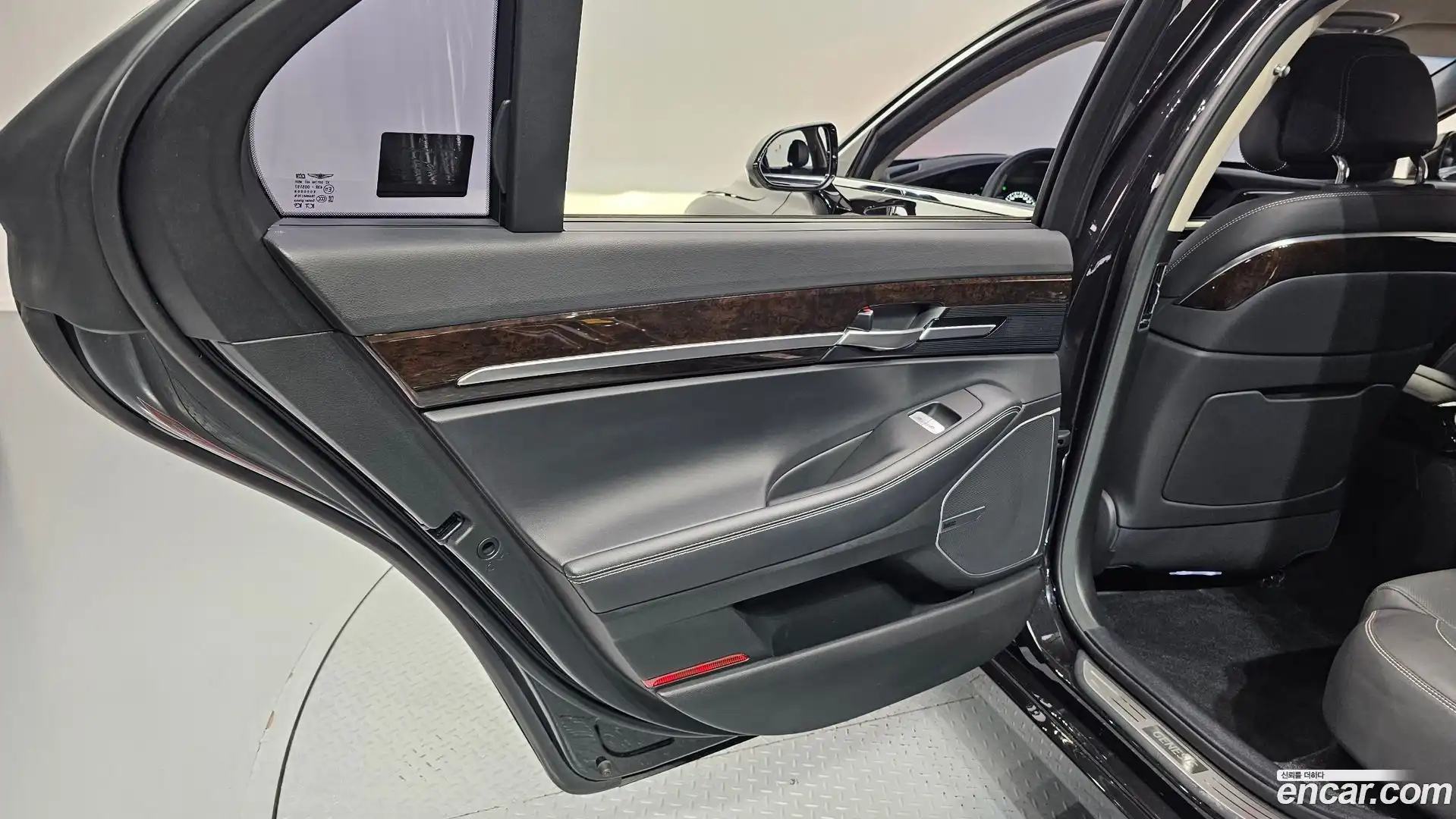 G90 Genesis 2019.7-INNER-035