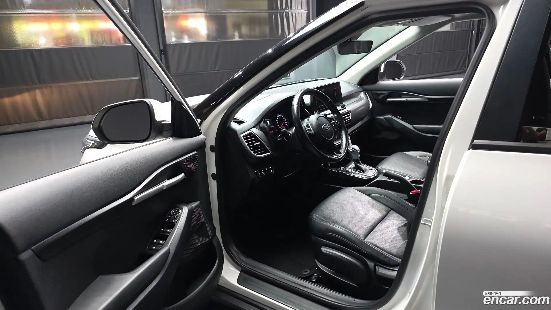 Seltos Kia 2021.6-INNER-010