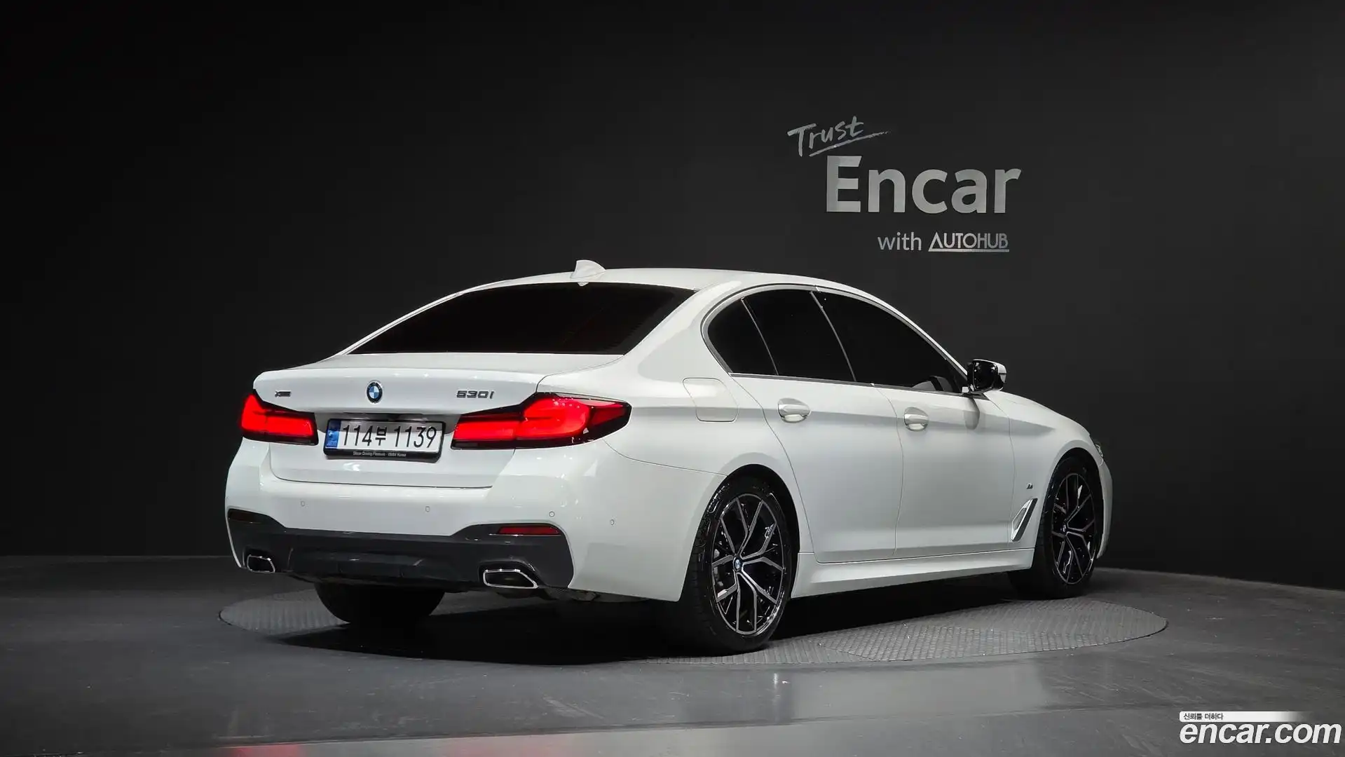 5-Series BMW 2022.10-OUTER-002