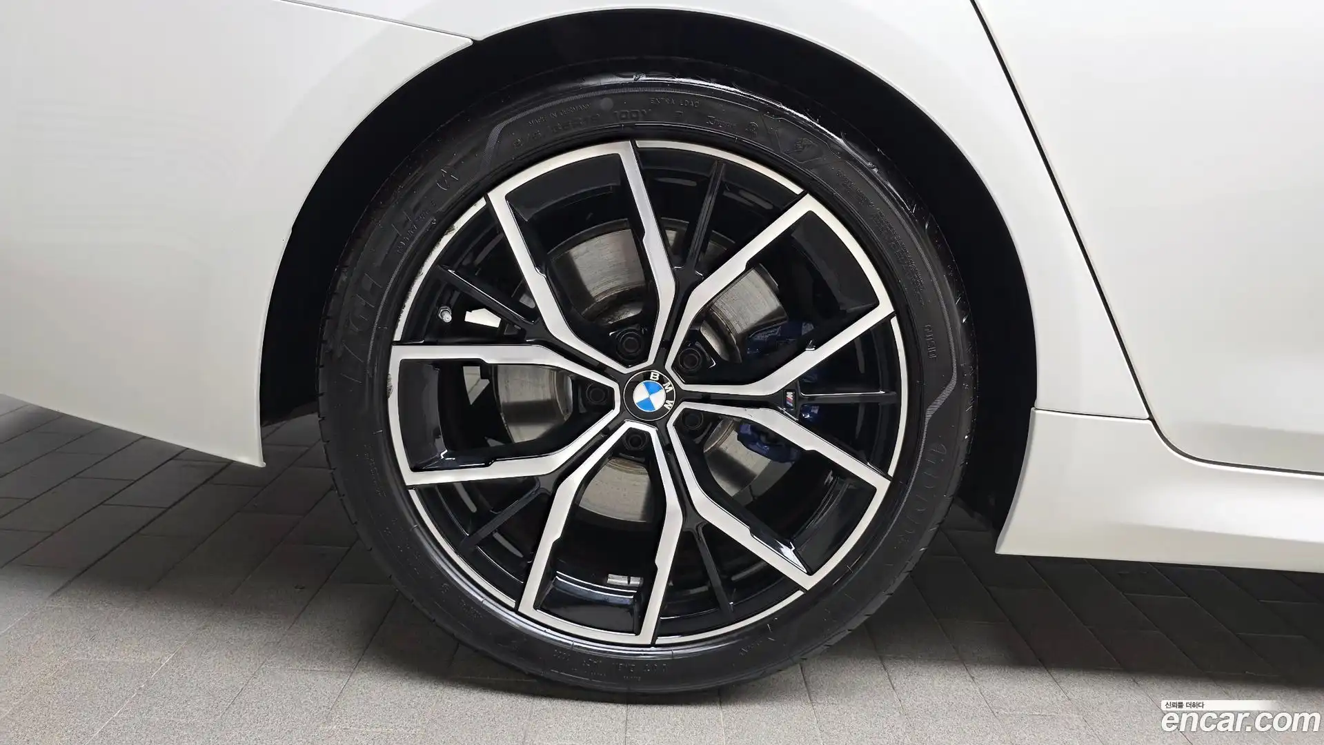 5-Series BMW 2022.10-OUTER-005