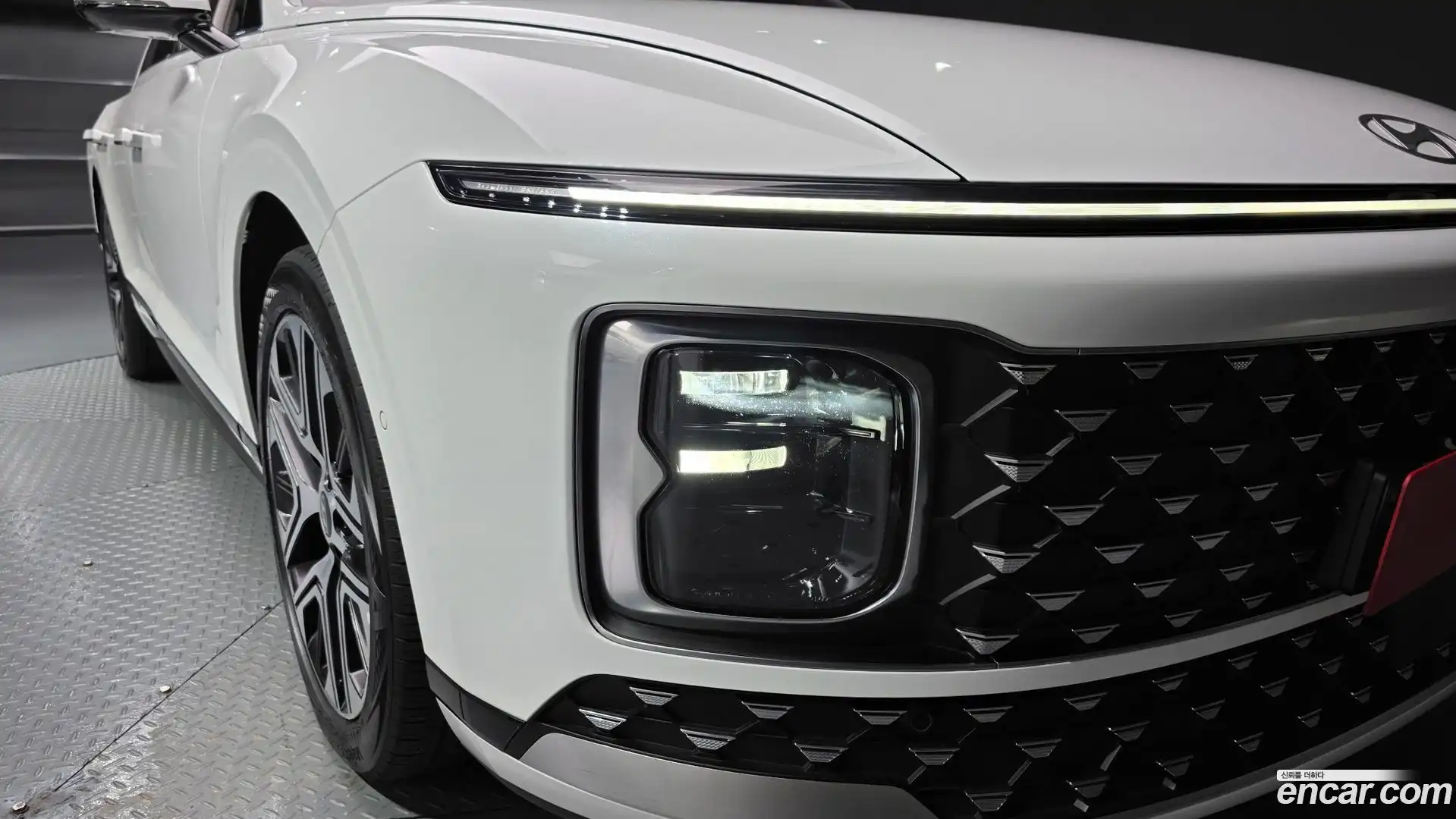 Grandeur Hyundai 2023.9-OUTER-032