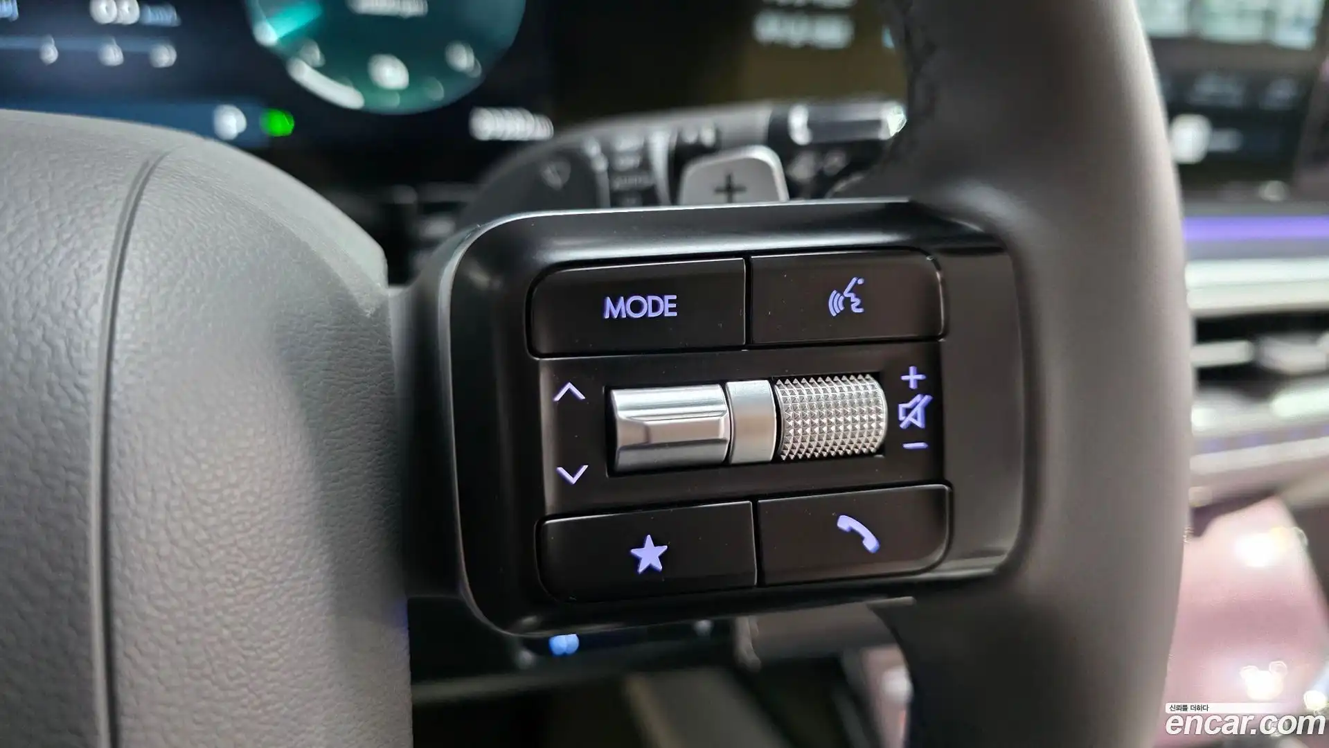 Grandeur Hyundai 2023.9-OPTION-045