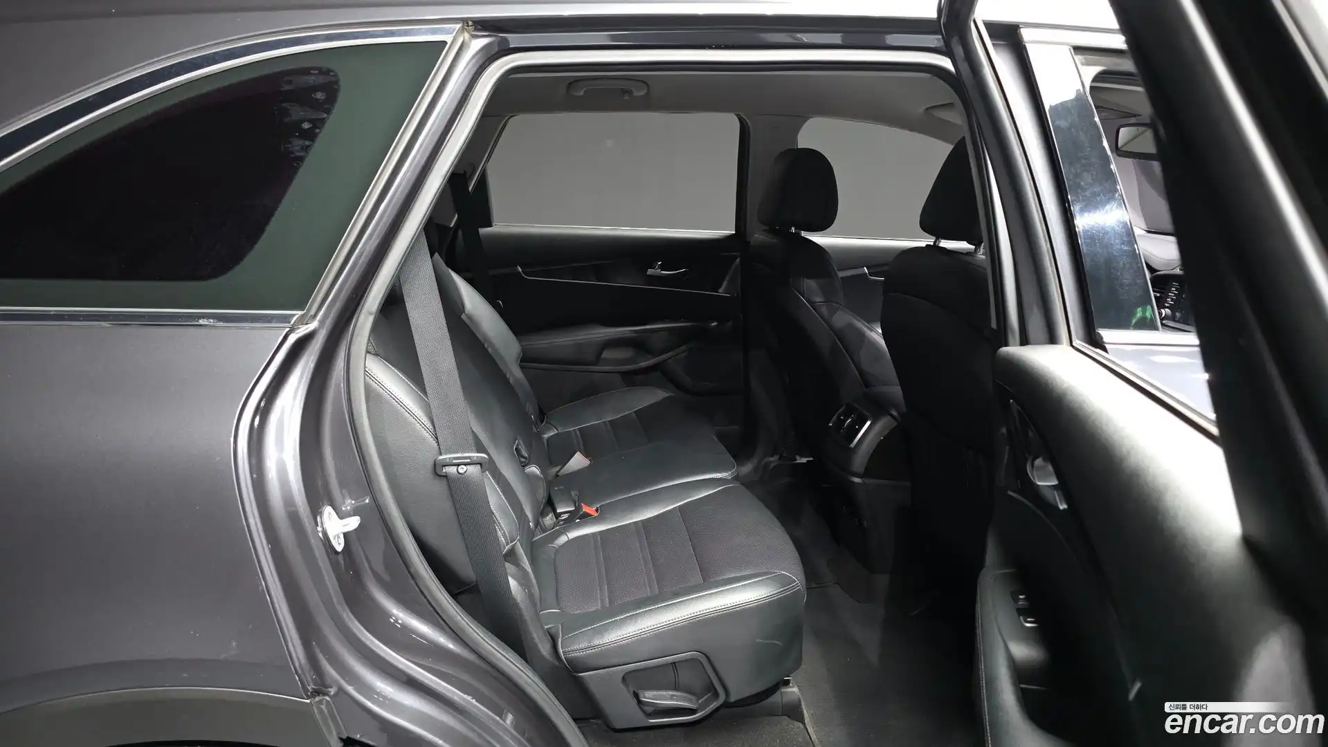 Sorento Kia 2017.3-OPTION-016