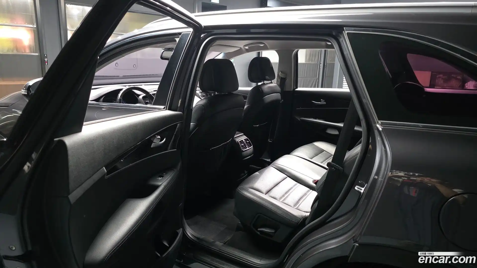 Sorento Kia 2017.3-INNER-036