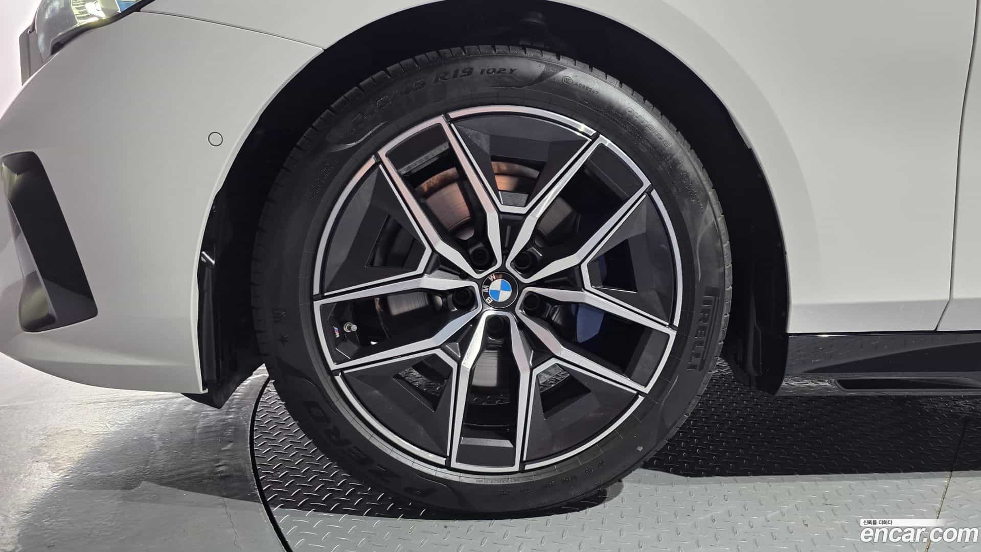 5-Series BMW 2025.2-OUTER-005