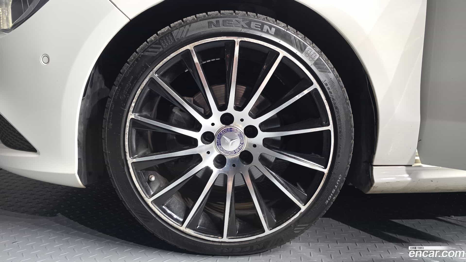 CLA-Class Mercedes-Benz 2016.4-OUTER-005