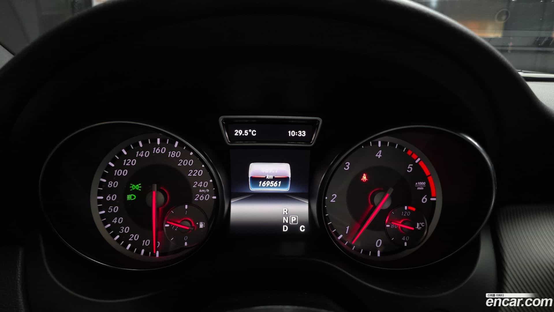 CLA-Class Mercedes-Benz 2016.4-INNER-008