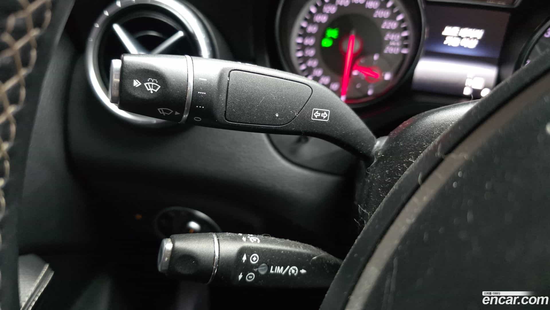 CLA-Class Mercedes-Benz 2016.4-OPTION-018