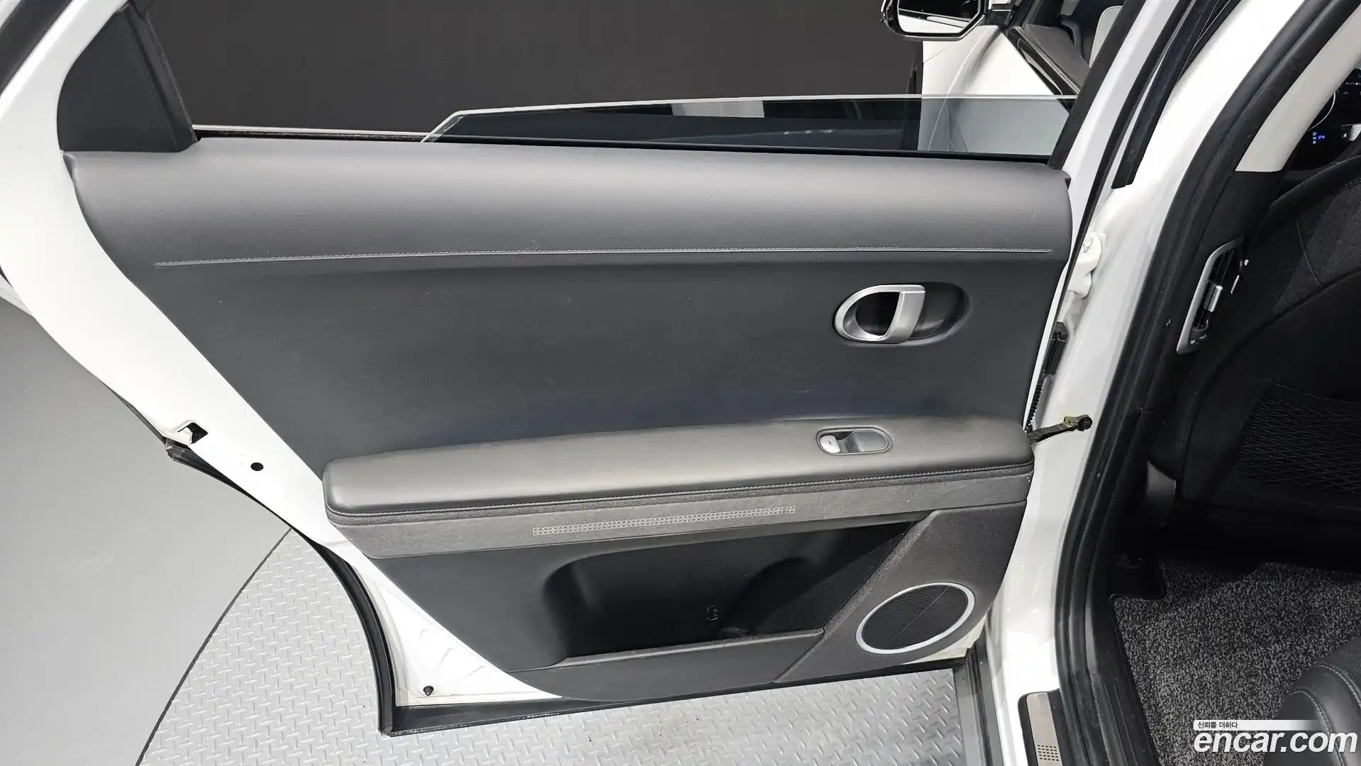 Ioniq5 Hyundai 2022.5-INNER-035