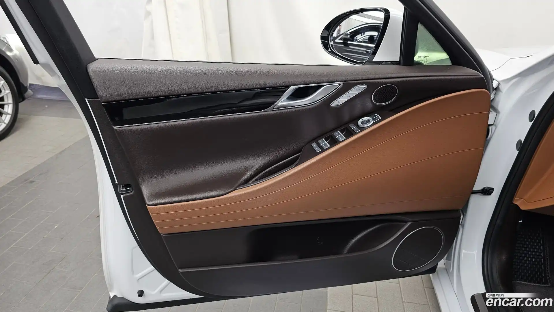 G80 Genesis 2020.9-INNER-034