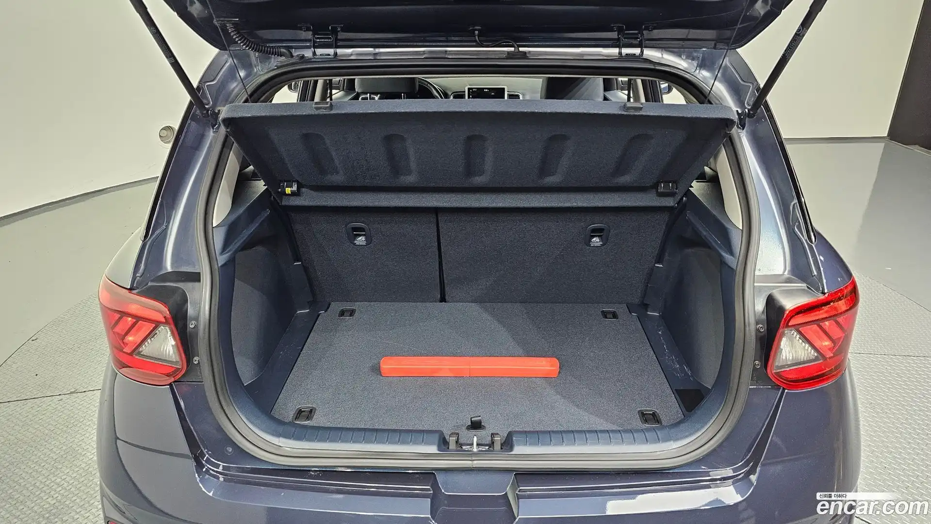Venue Hyundai 2022.9-OPTION-024
