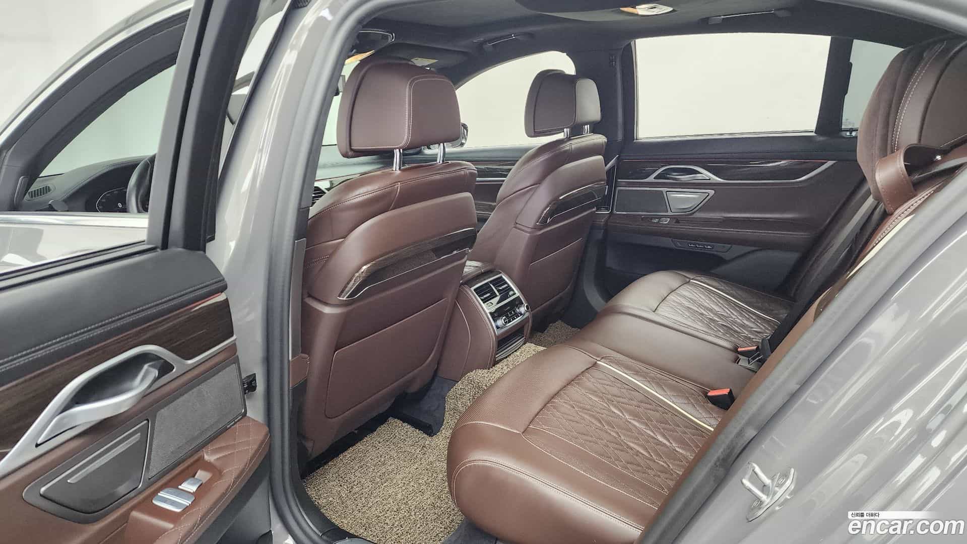 7-Series BMW 2020.3-INNER-036