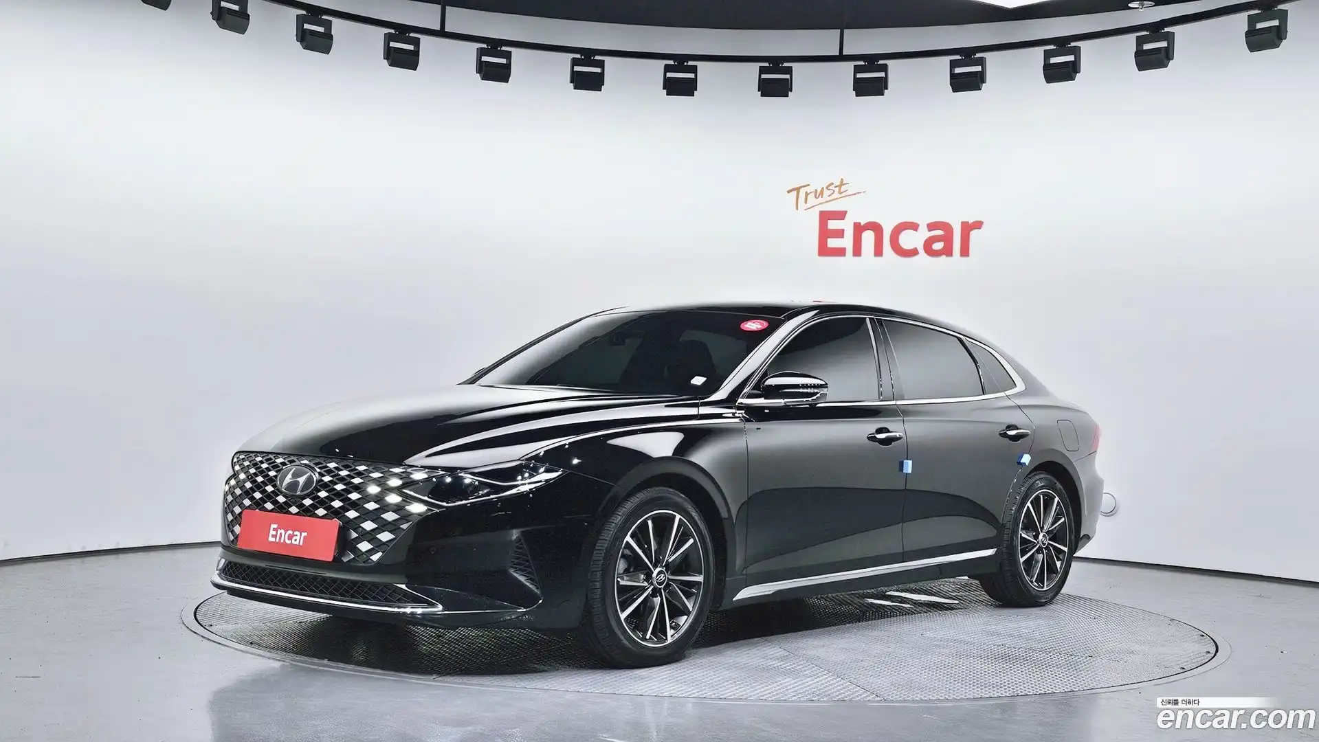 Grandeur Hyundai 2022.5-OUTER-001