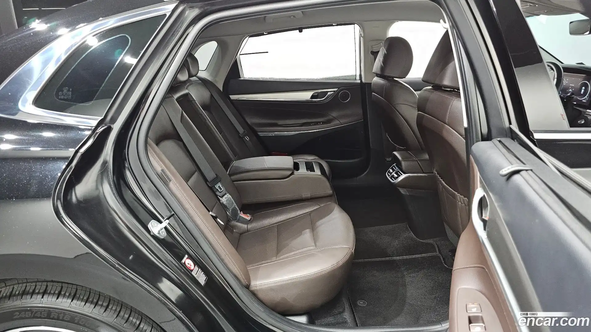 Grandeur Hyundai 2022.5-OPTION-016