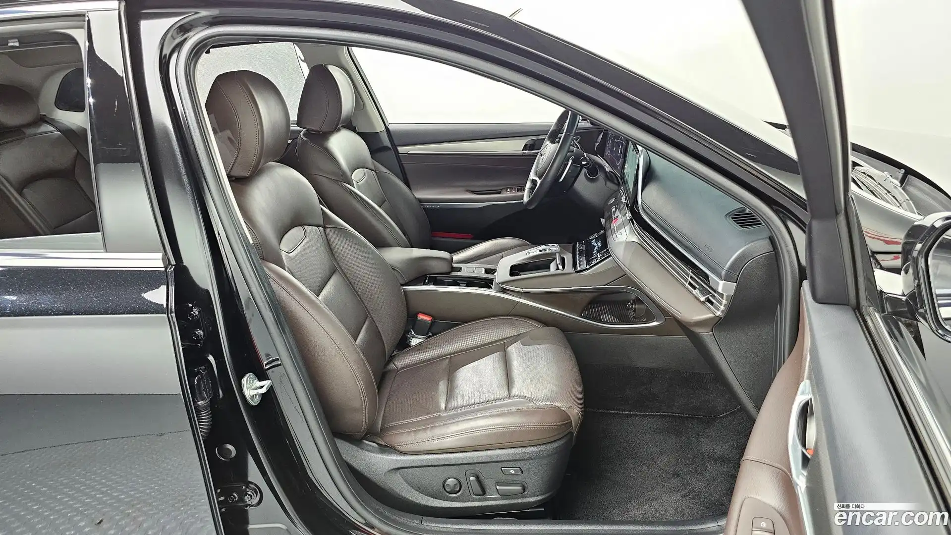 Grandeur Hyundai 2022.5-INNER-036