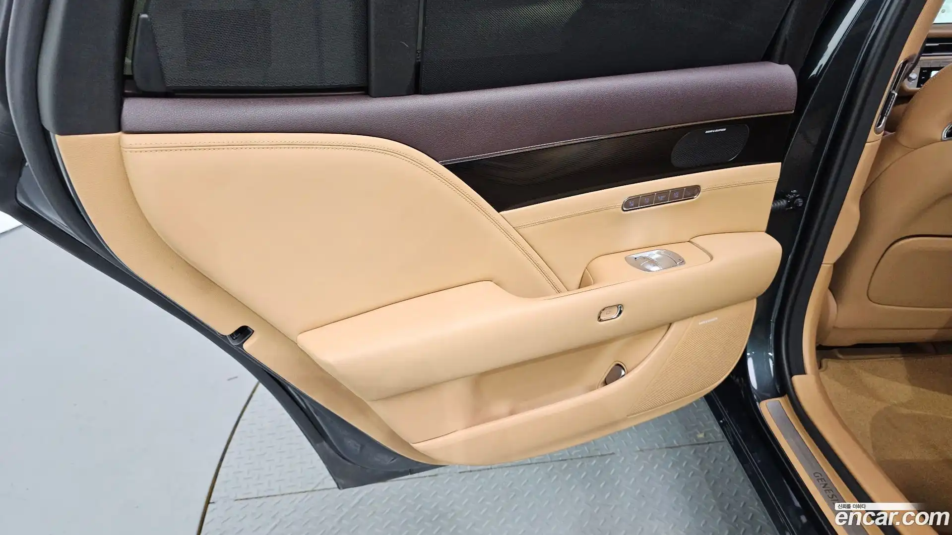 G90 Genesis 2022.6-INNER-035