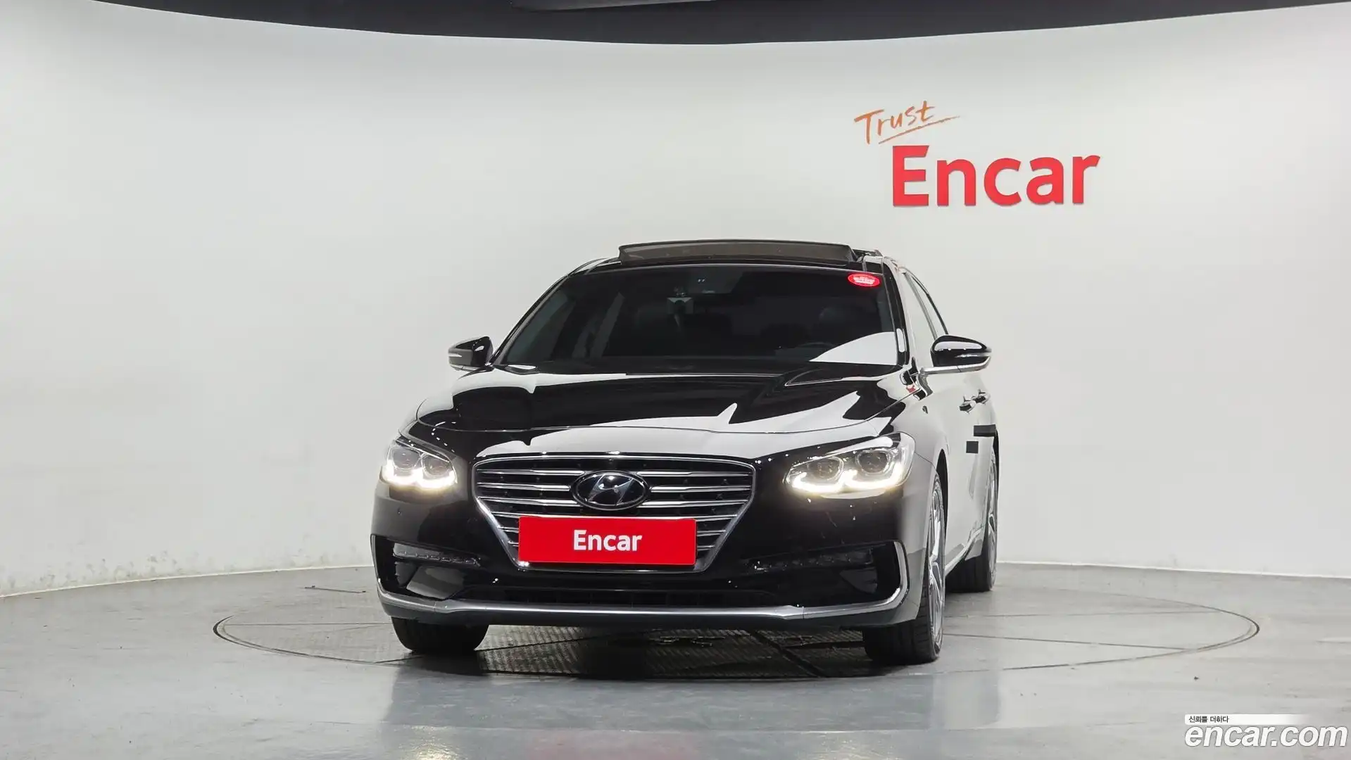 Grandeur Hyundai 2018.1-OUTER-003