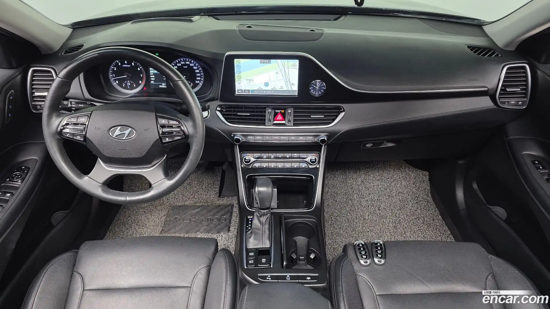 Grandeur Hyundai 2018.1-INNER-007