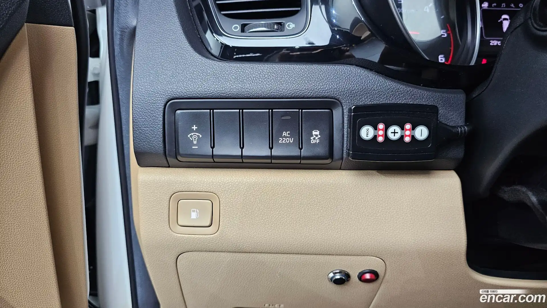 Canival Kia 2015.3-OPTION-040