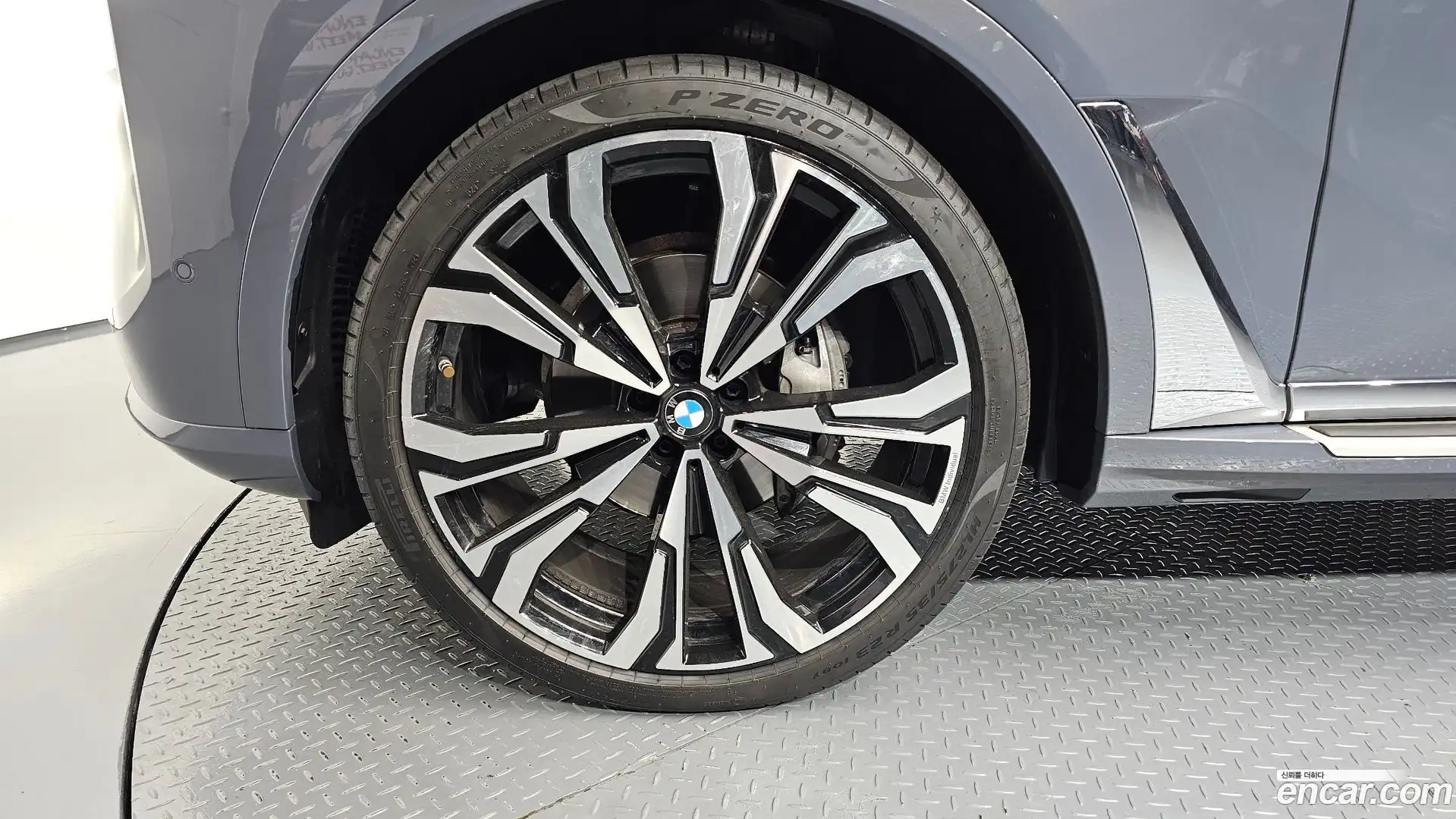 X7 BMW 2023.2-OUTER-005