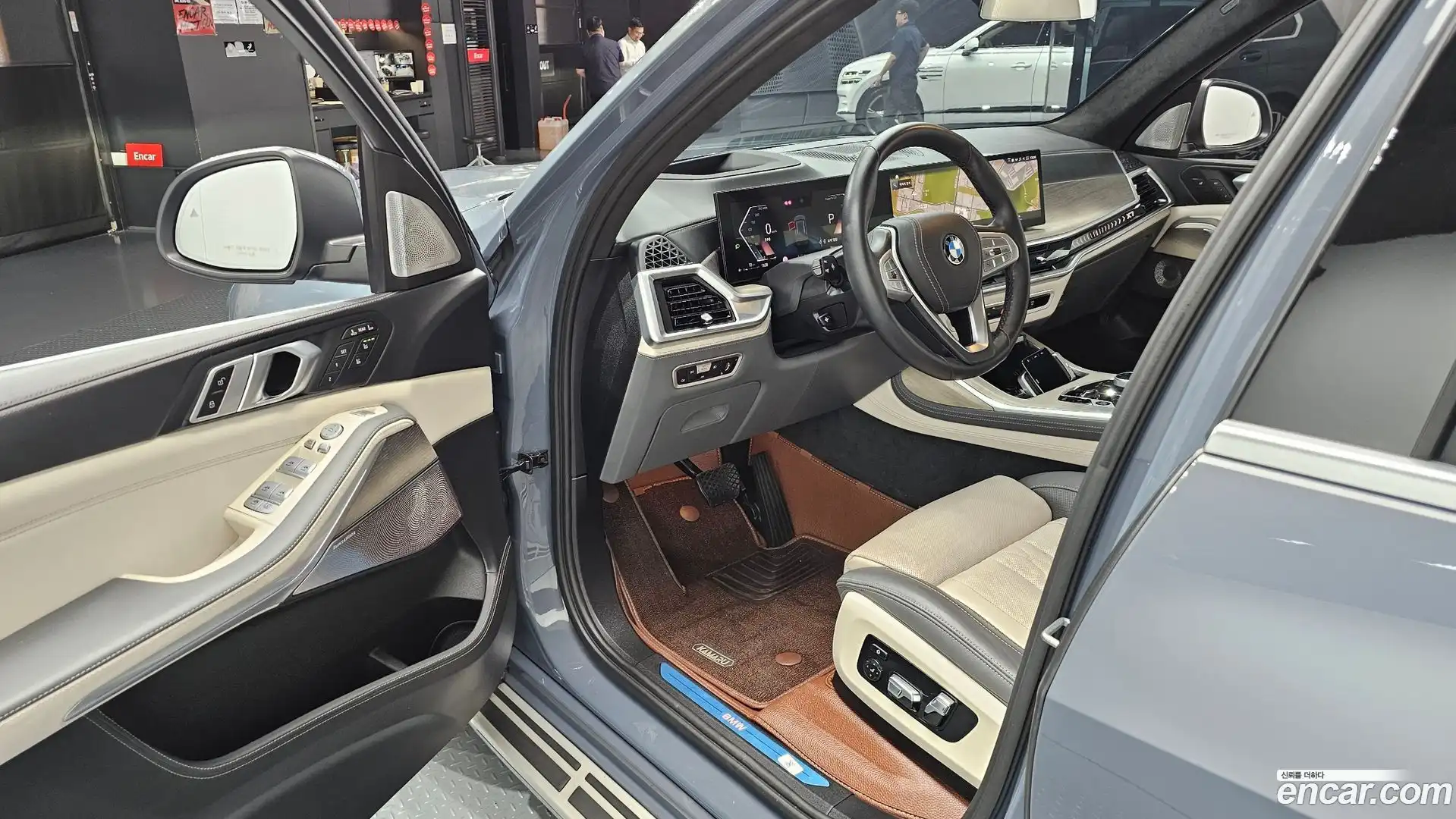 X7 BMW 2023.2-INNER-010