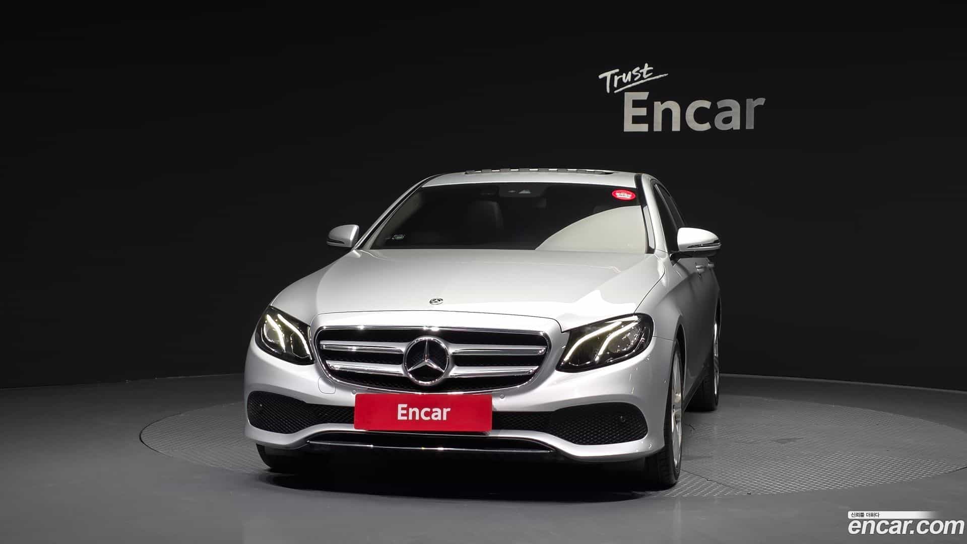 E-Class Mercedes-Benz 2018.6-OUTER-003