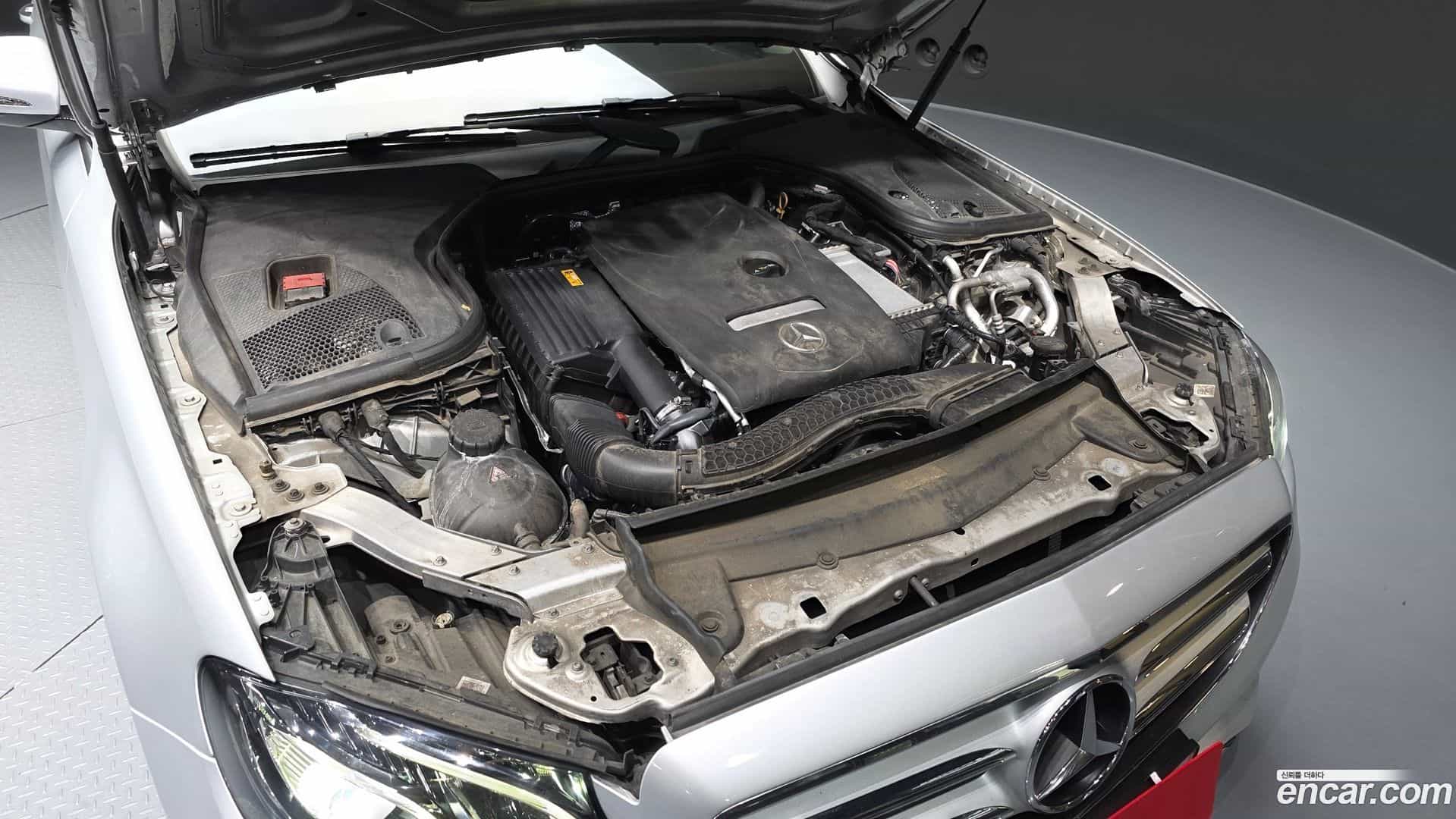 E-Class Mercedes-Benz 2018.6-OUTER-006