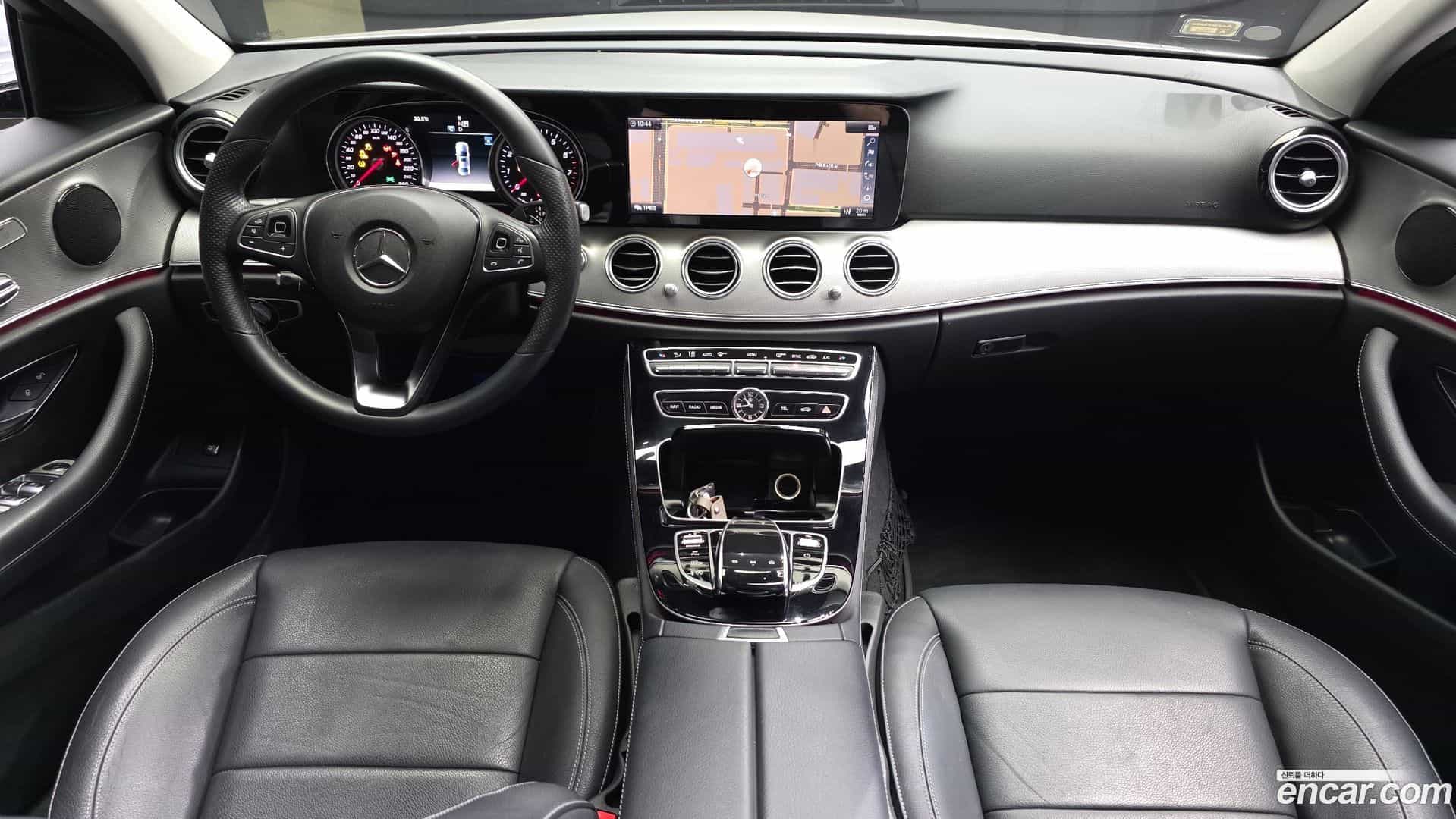 E-Class Mercedes-Benz 2018.6-INNER-007