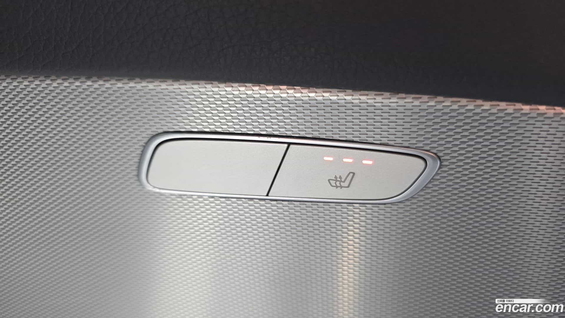 E-Class Mercedes-Benz 2018.6-OPTION-022