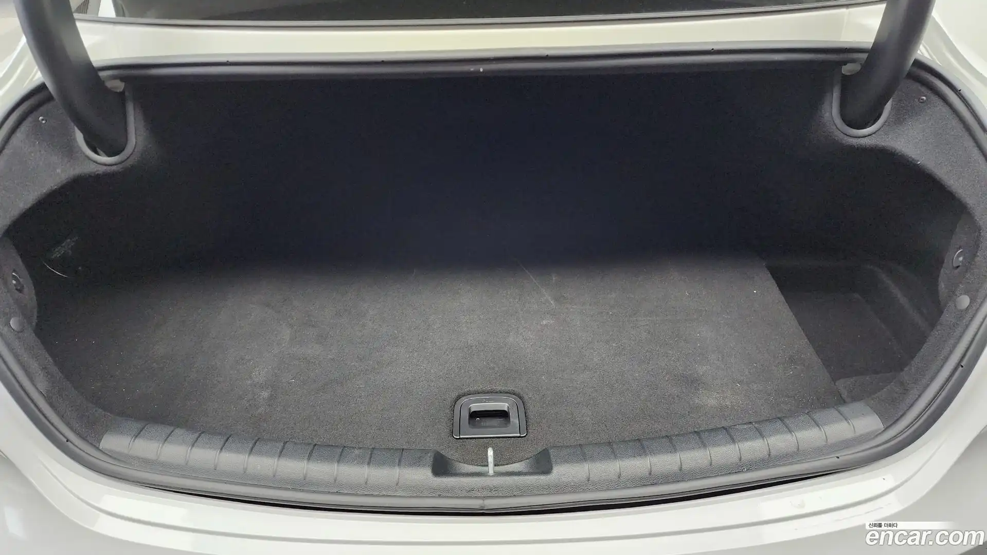 Grandeur Hyundai 2021.0-OPTION-024