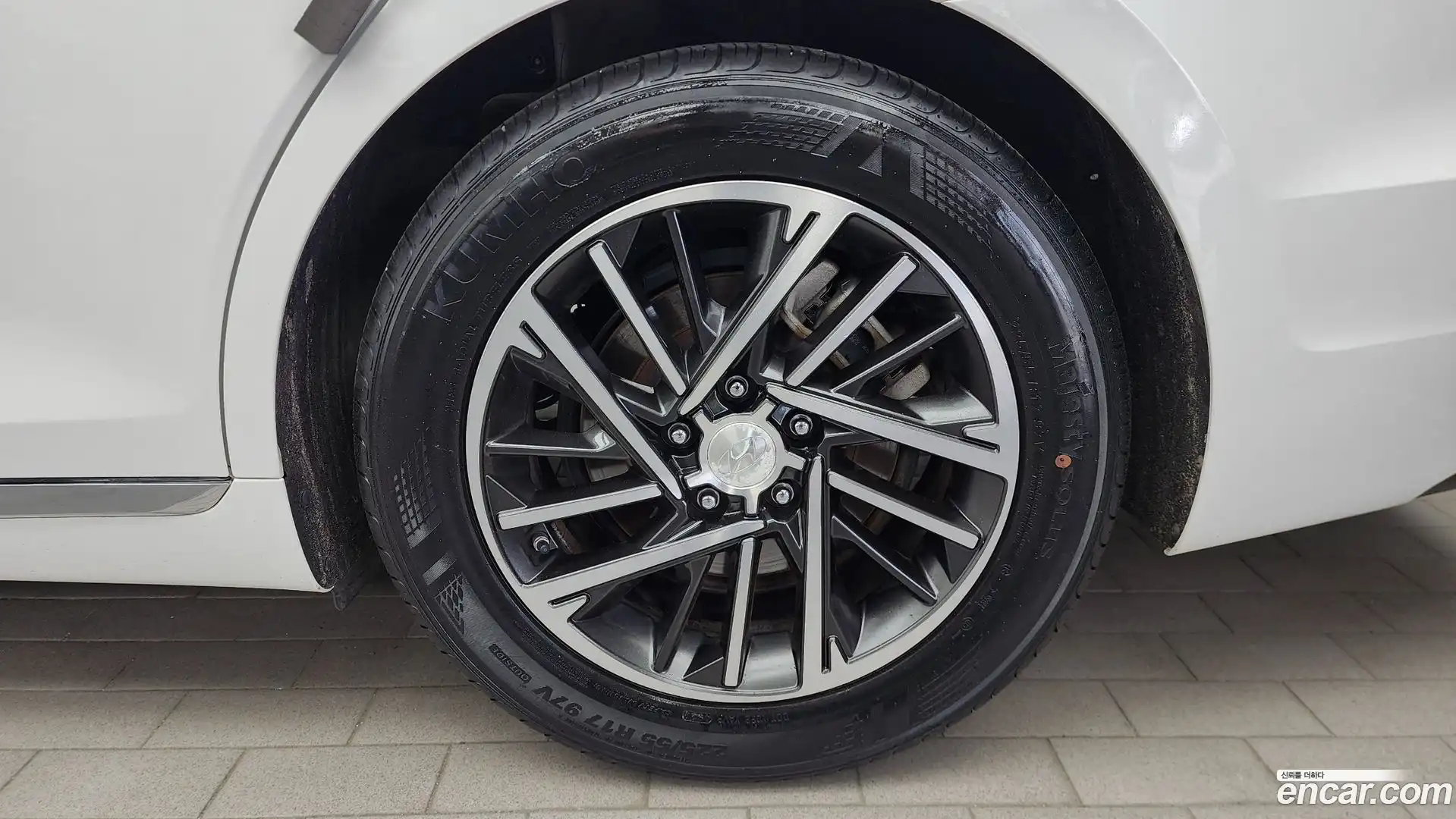Grandeur Hyundai 2021.0-OUTER-031