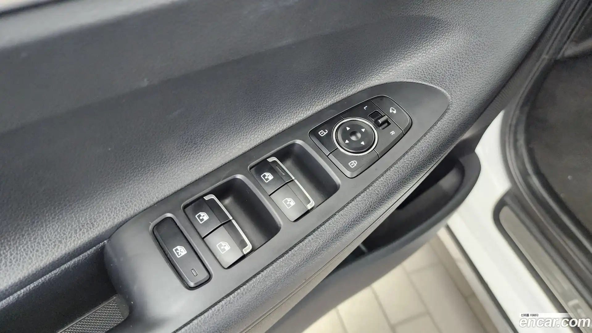 Grandeur Hyundai 2021.0-OPTION-041