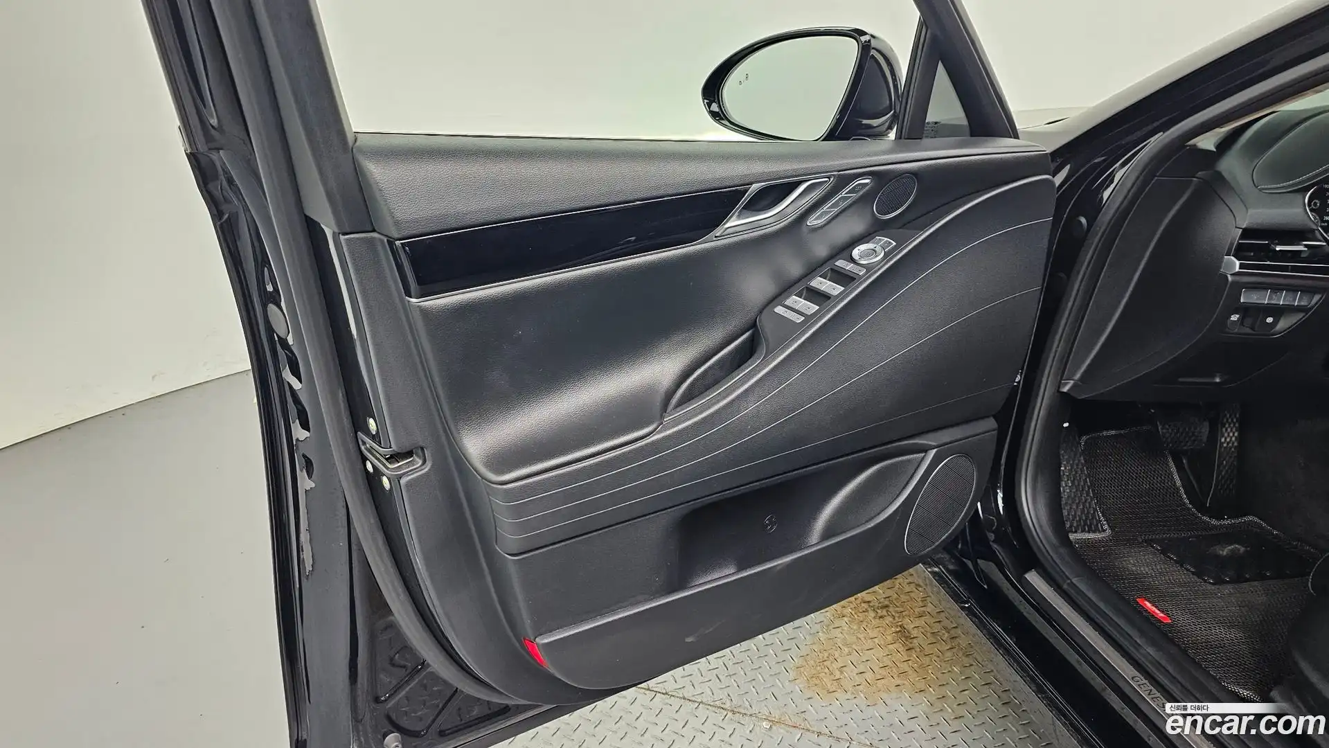 G80 Genesis 2020.10-INNER-034
