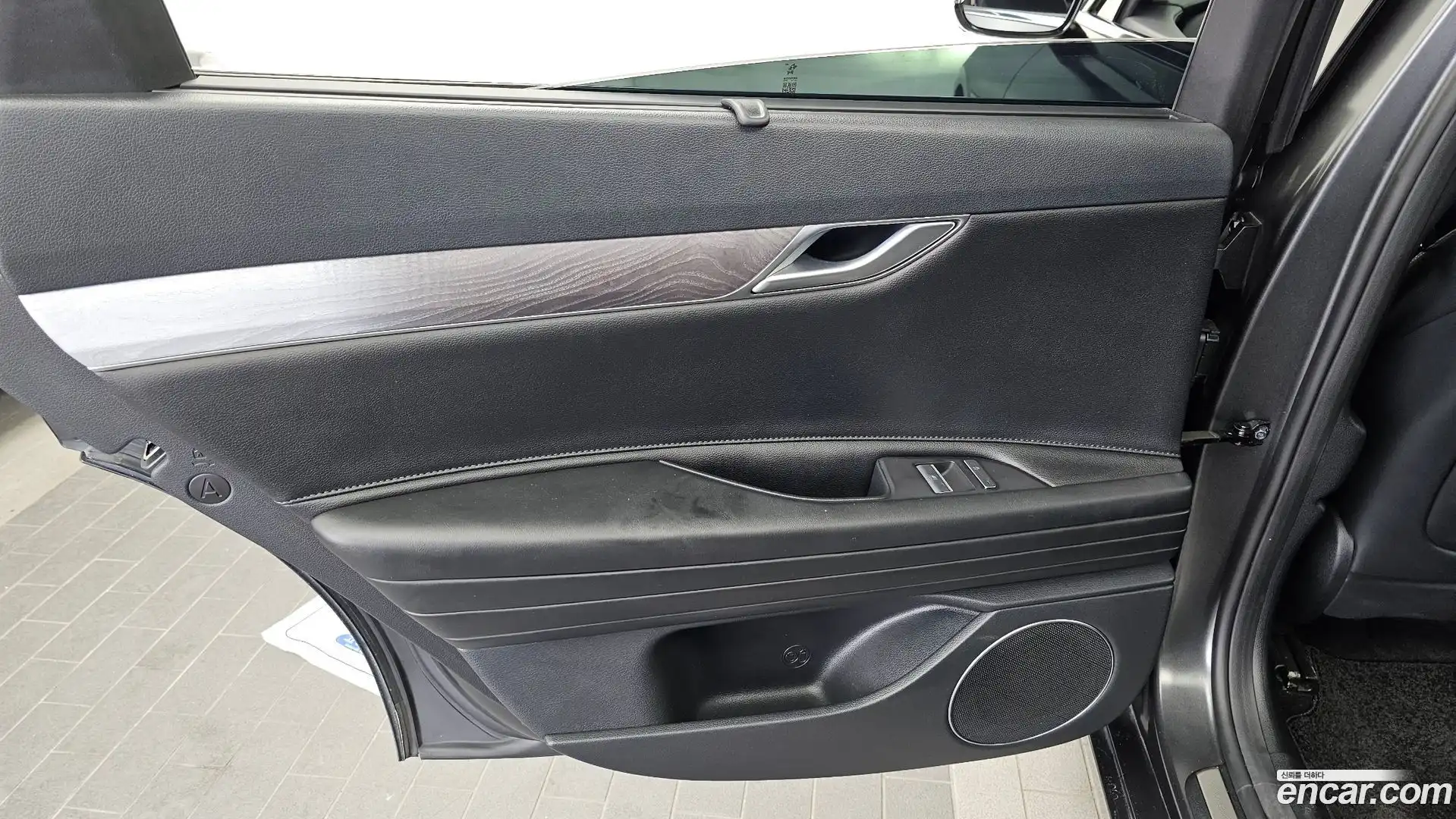 G80 Genesis 2021.5-INNER-035